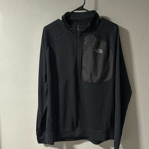 L / North Face / Quarter Zip / Great Condition
